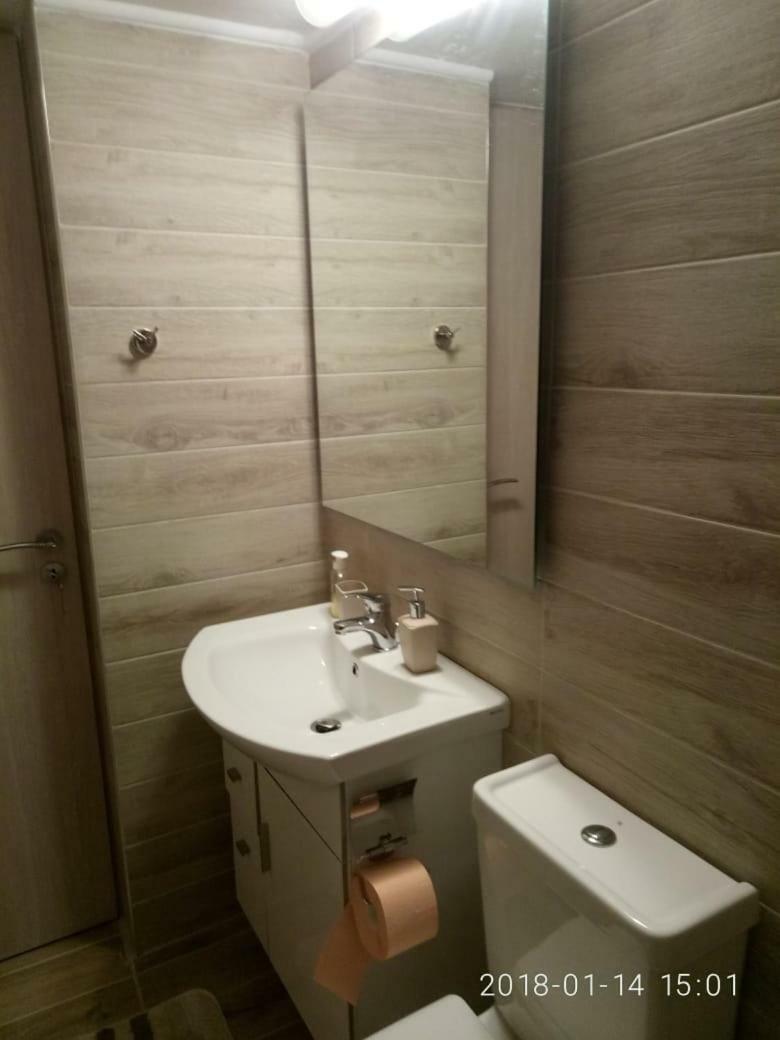 Modern, Ideally Located Studio Apartment Атина Екстериор снимка